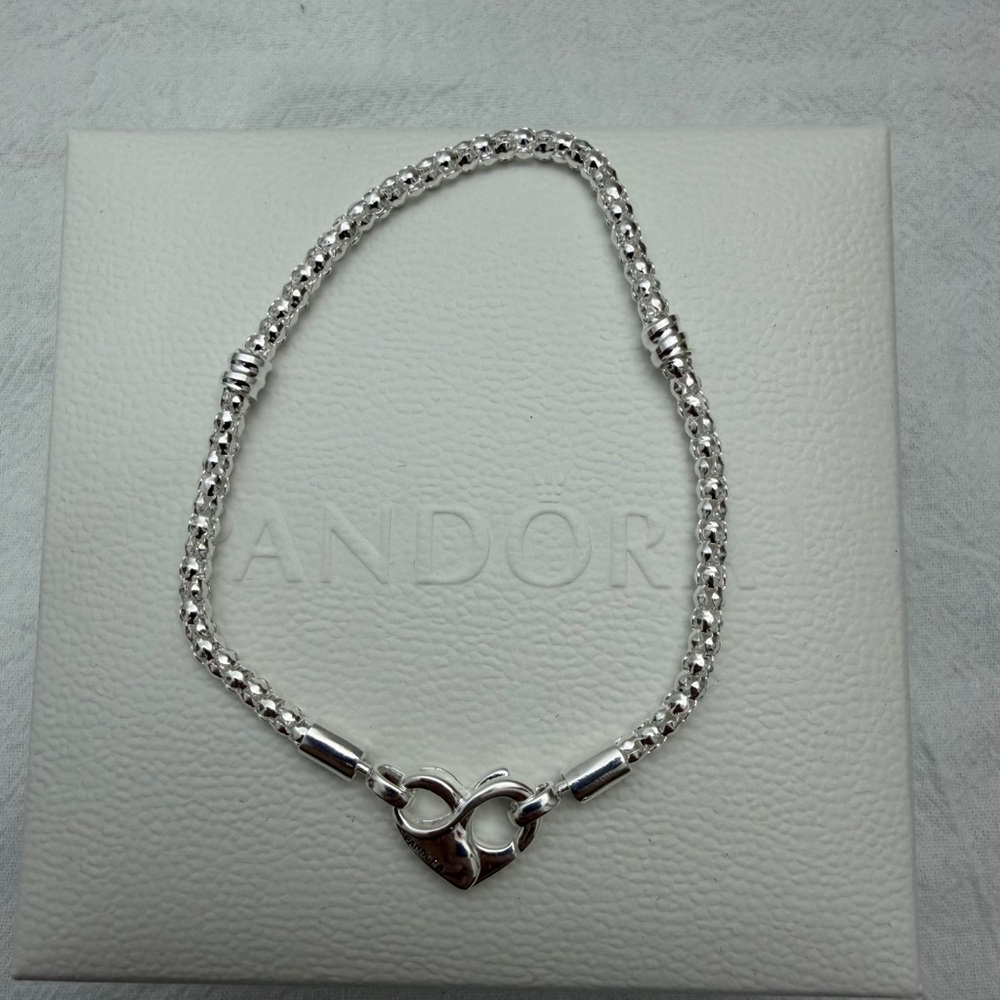 Pandora Moments Studded Chain Bracelet Size 7.5 Wrist Size 6.7 in - Picture 6 of 8